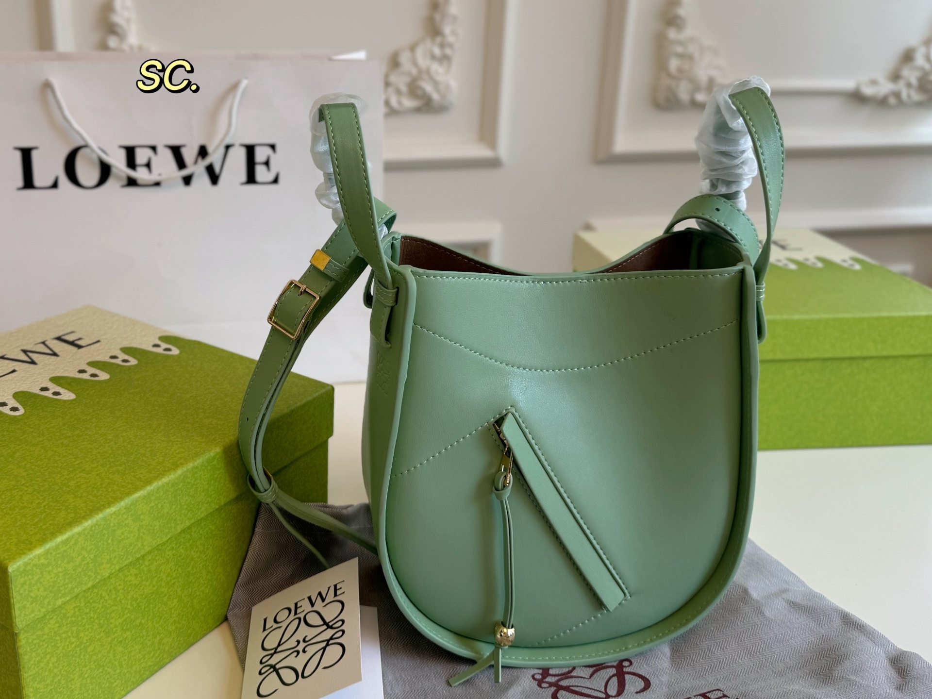 LOEWE 61